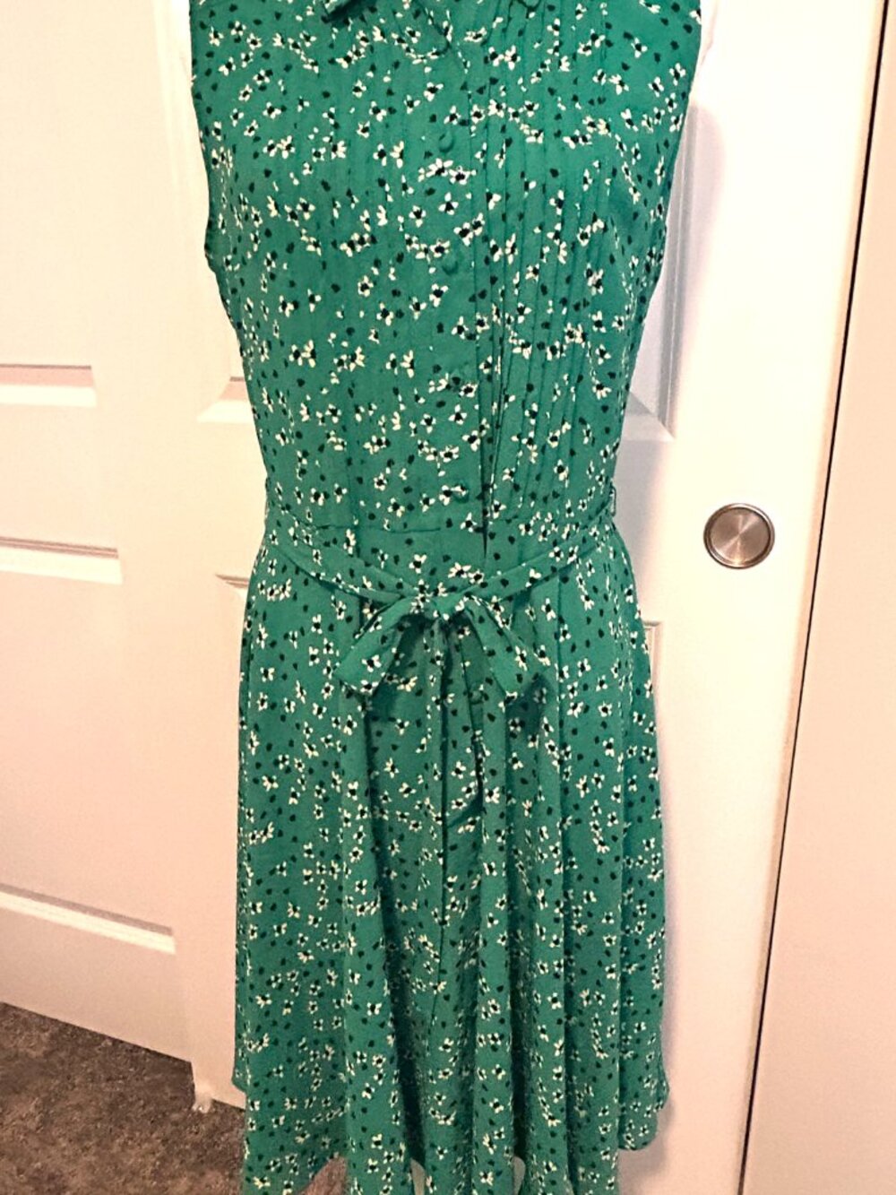 NWT Nanette Lepore green pintuck floral shirtdress, size 10 - Picture 7 of 7